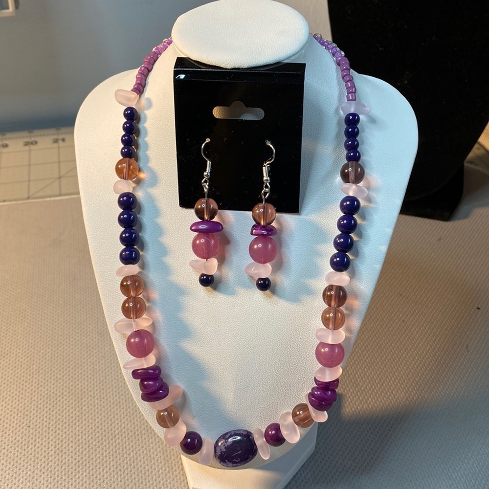HandCrafted Necklace & Earring set - Picture 1 of 1